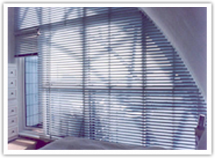 Linea 200 Venentian Fresco Solar Shading 