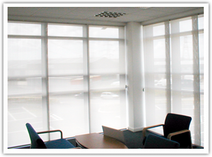 Linea 700 Panel Blind Systems